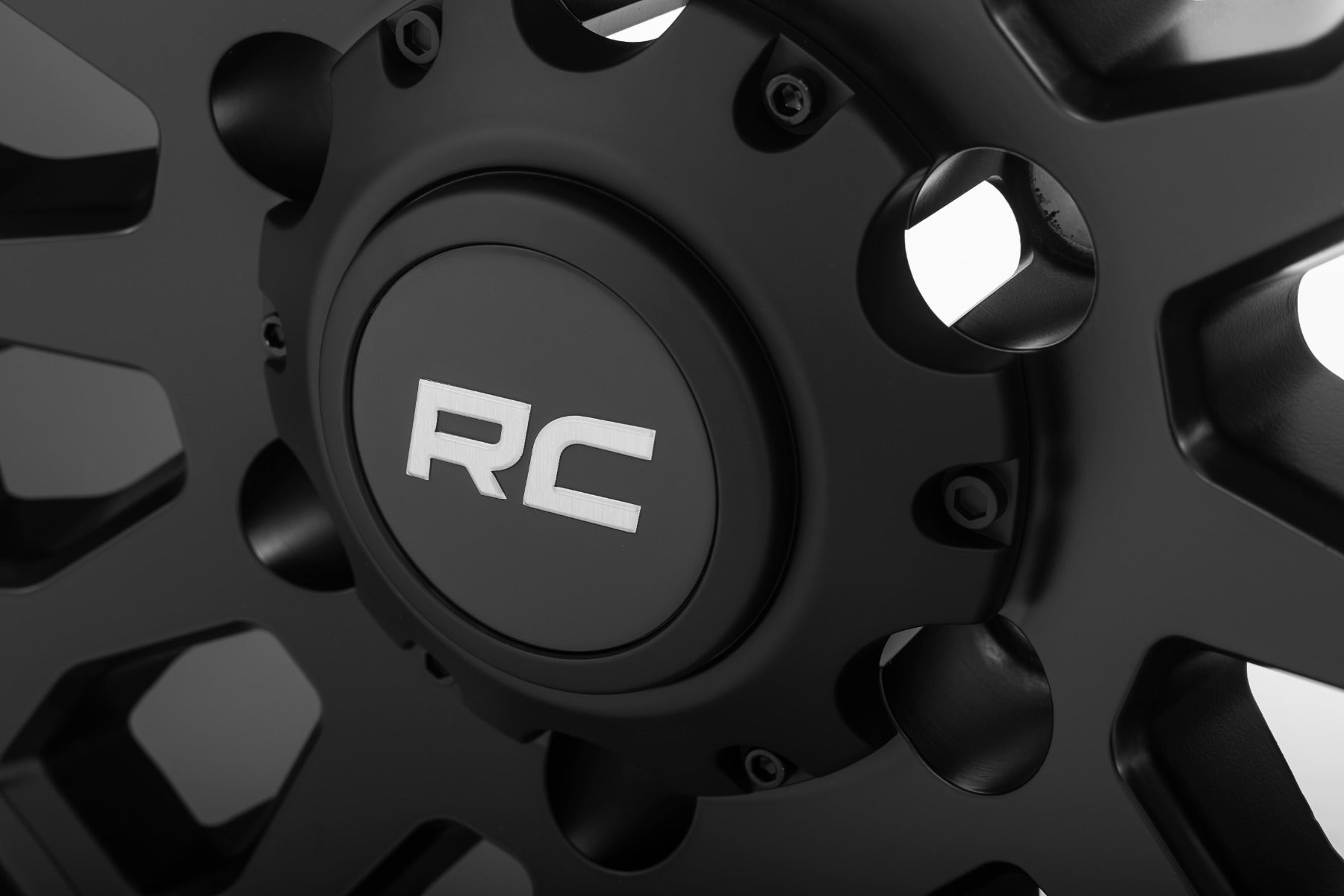 Rough Country | Wheels | 87 Series Wheel Simulated Beadlock Black/Machined 17x8.5 6x5.5 +0mm Rough Country | 87170912B