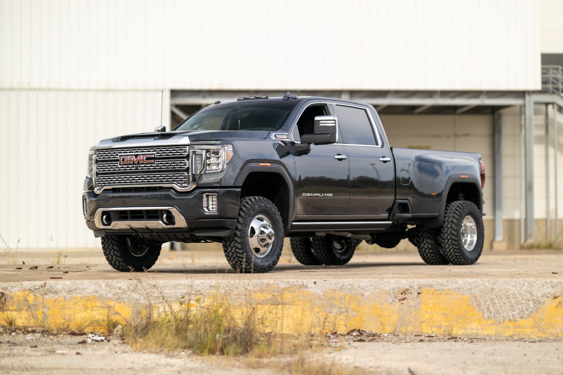 Rough Country | Lift Kits | 3 Inch Lift Kit with N3 Shocks 20-22 Chevy/GMC Sierra 3500 HD/Silverado 3500 HD Rough Country | 95630