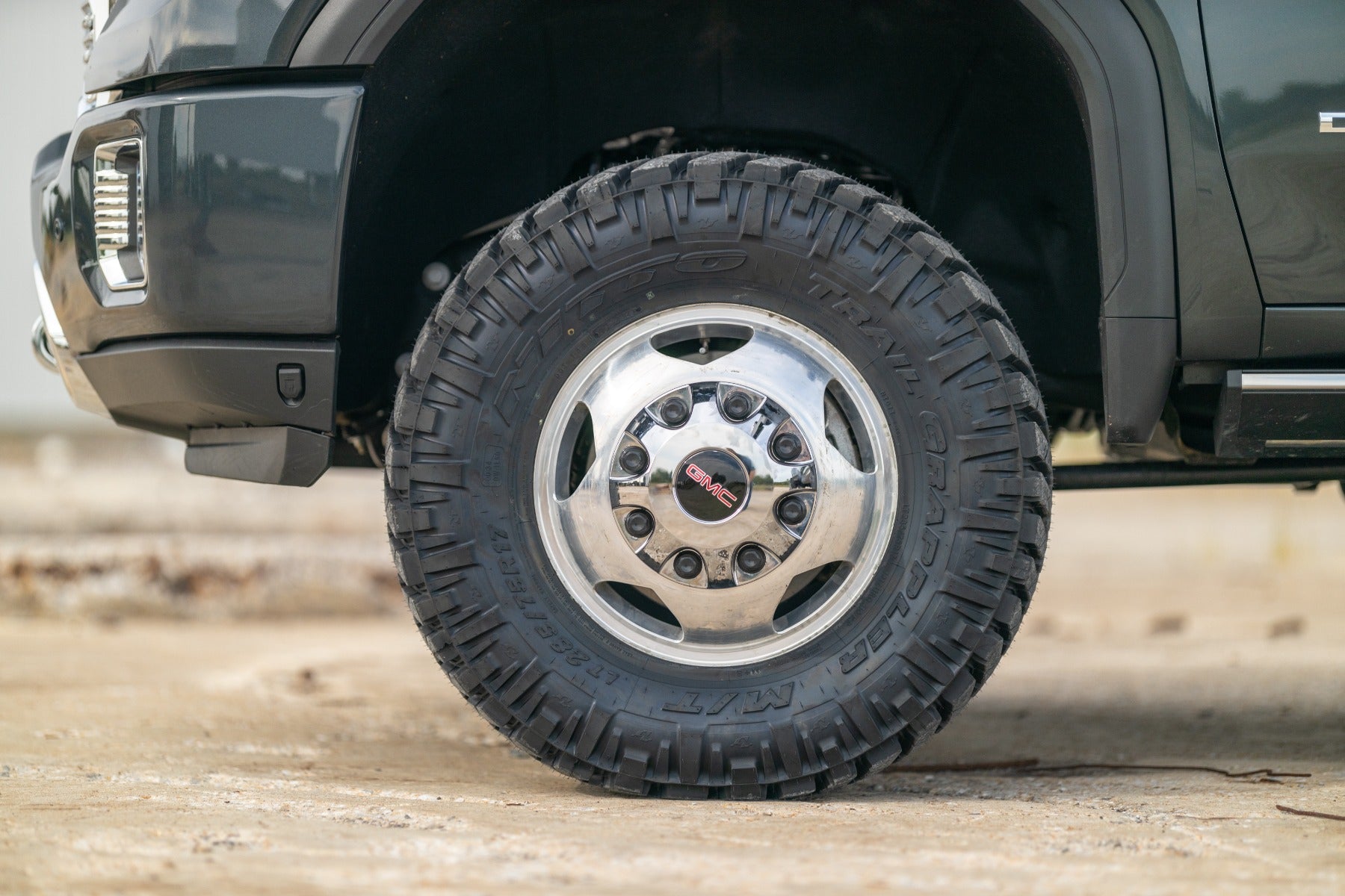 Rough Country | Lift Kits | 3 Inch Lift Kit with V2 Monotube Shocks 20-22 Chevy/GMC Sierra 3500 HD/Silverado 3500 HD Rough Country | 95670