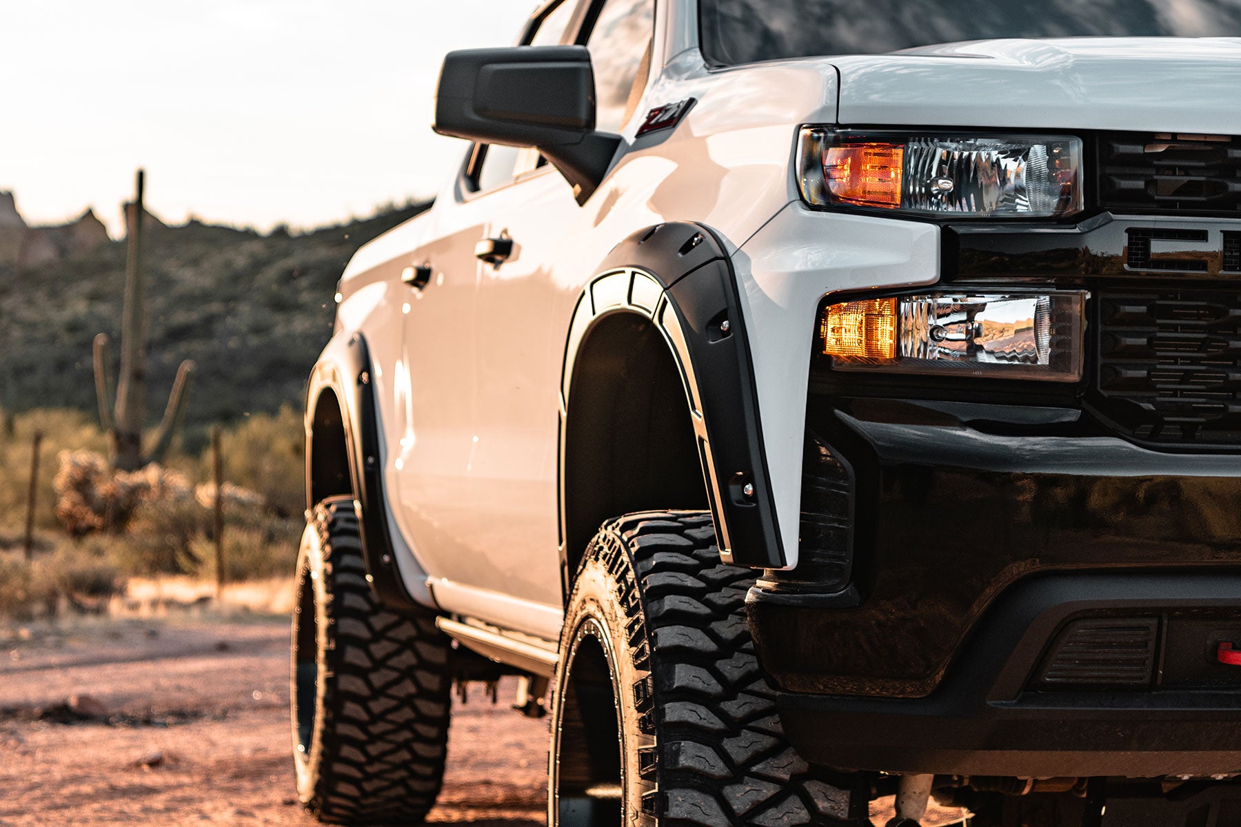 Rough Country | Fender Flares|Fenders|Body & Frame|Exterior Parts & Car Care | Defender Pocket Fender Flares Gloss Black Chevy Silverado 1500 2WD/4WD (19-23) Rough Country | A-C12211-RCGB