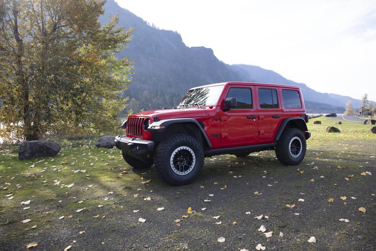 Rough Country | Fender Flares | WF1 Fender Flares Jeep Wrangler 4XE (21-23)/Wrangler JL (18-23) Rough Country | A-J01822