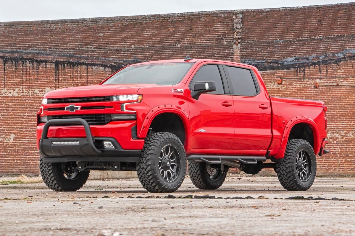 Rough Country | Bumper Bull Bar | 19-20 Silverado/Sierra 1500 Bull Bar w/LED Light Bar Black Rough Country | B-C4072