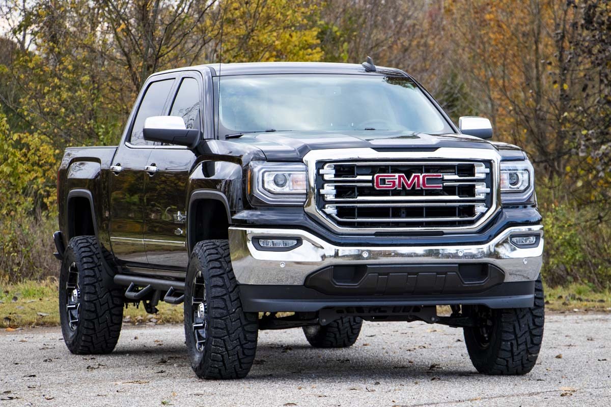 Rough Country | Nerf Bars | Wheel to Wheel Nerf Steps 14-18 Silverado/Sierra 1500 Crew Cab 5 Foot 8 Inch Bed Rough Country | RCC1489CC