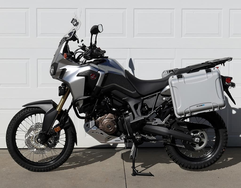 DSL.H35.10500.S DrySpec H35 Quick-Release Mil-Spec Motorcycle Sidecase Set, Silver