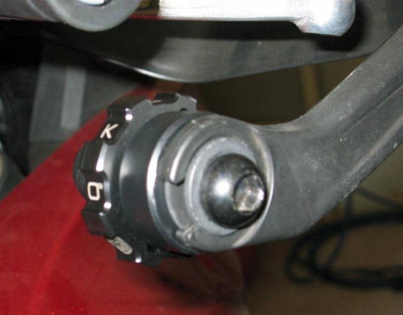 KAO.HND200 Kaoko Throttle Lock Cruise Control Honda VFR1200X, '12- with or without OEM heated grips, with or without OEM hand guards