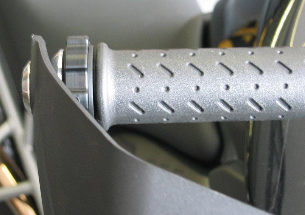 KAO.TIGXC Kaoko Throttle Lock Cruise Control Triumph Tiger 800 & Tiger 800XC '11- WITH OEM HANDGUARDS ONLY