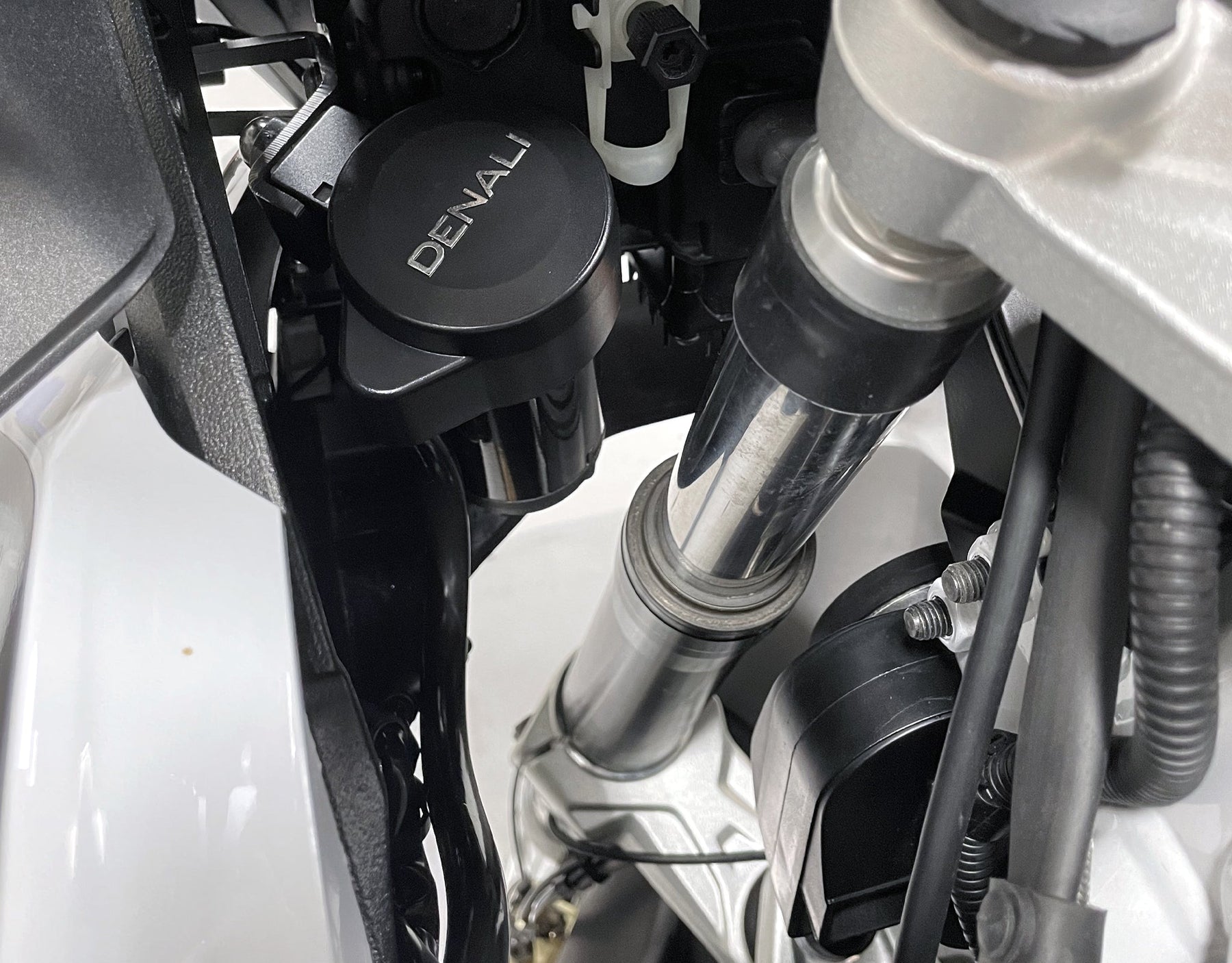 HMT.07.11000 Horn Mount - BMW R1200GS '15-18, R1200GSA '14-'19, R1250GS '19-'22 & R1250GSA '19-'22 Does not fit '21- models with adaptive headlight option